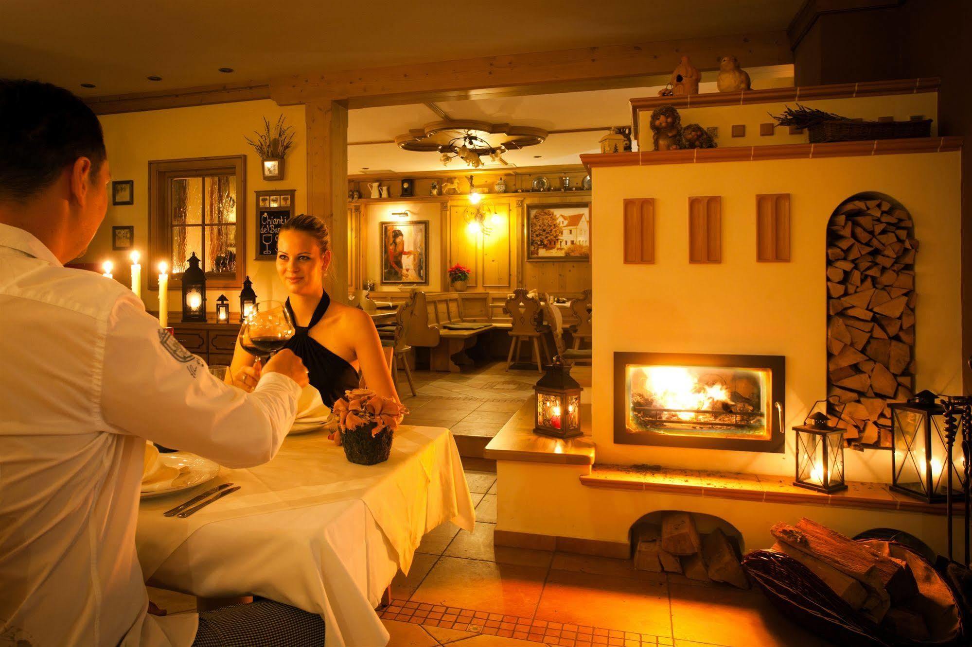 Wellness Hotel Zlata Lipa Decin Luaran gambar