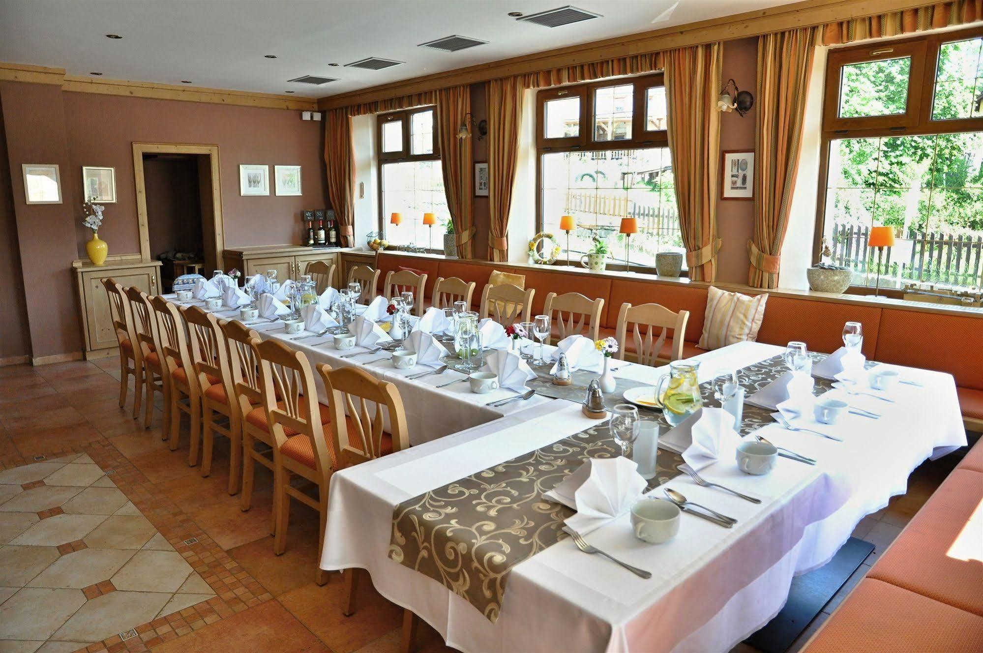 Wellness Hotel Zlata Lipa Decin Luaran gambar